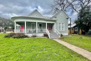 908 W Hopkins St, San Marcos, TX 78666 - Photo 1