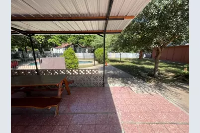 1506 E 2nd Street, Austin, TX 78702 - Photo 11