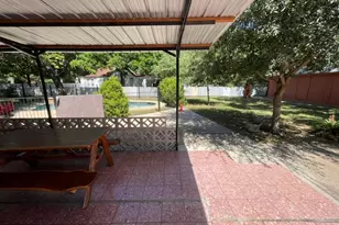 1506 E 2nd St, Austin, TX 78702 - Photo 11