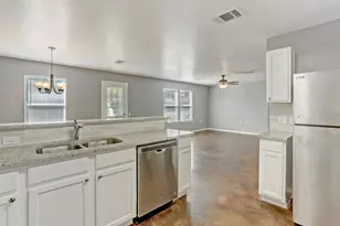 5913 Silver Screen Dr, Austin, TX 78747 - Photo 5