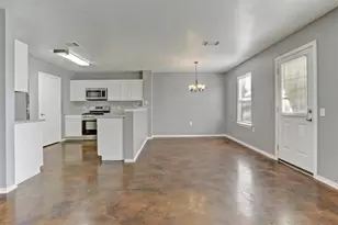 5913 Silver Screen Dr, Austin, TX 78747 - Photo 9