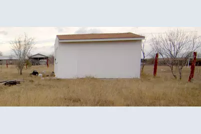 150 W Callaway Court, Lockhart, TX 78644 - Photo 5
