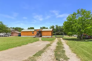 202 N Mustang Ave, Cedar Park, TX 78613 - Photo 3