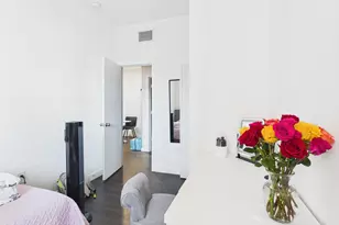 1010 W 26th St, Austin, TX 78705 - Photo 7