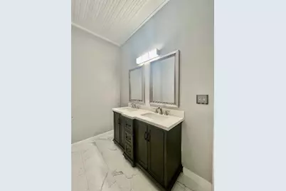 908 W Hopkins Street, San Marcos, TX 78666 - Photo 11