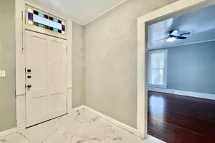 908 W Hopkins St, San Marcos, TX 78666 - Photo 5