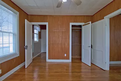 8402 Elroy Road, Del Valle, TX 78617 - Photo 11