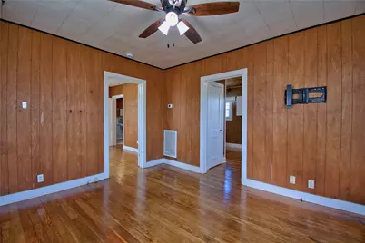 8402 Elroy Road, Del Valle, TX 78617 - Photo 5