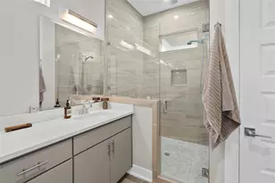 1100 Saucedo St, Austin, TX 78721 - Photo 13