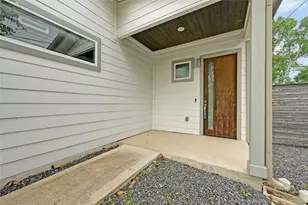 1100 Saucedo St, Austin, TX 78721 - Photo 3