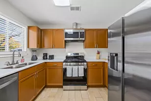 5006 Acorn Grove Ct, Austin, TX 78744 - Photo 11