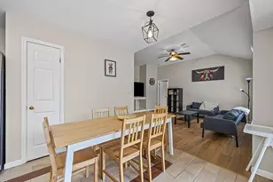 5006 Acorn Grove Ct, Austin, TX 78744 - Photo 13