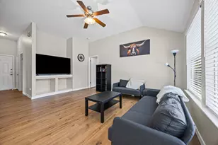 5006 Acorn Grove Ct, Austin, TX 78744 - Photo 5