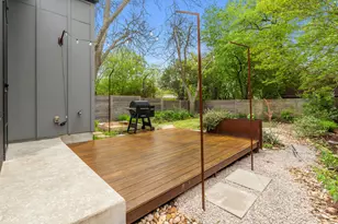 1409 Alegria Rd, Austin, TX 78757 - Photo 31