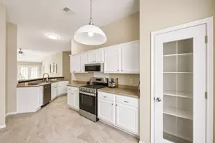 5318 Hickory Dr, Austin, TX 78744 - Photo 9