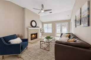 5318 Hickory Dr, Austin, TX 78744 - Photo 5