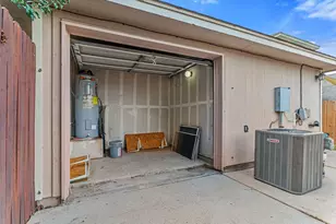 4523 Felicity Ln, Austin, TX 78725 - Photo 35