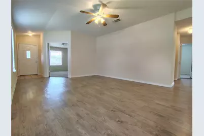 100 Steven Street, Hutto, TX 78634 - Photo 3