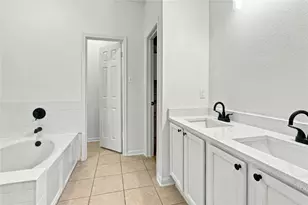 21008 Hallbrook Ln, Pflugerville, TX 78660 - Photo 19
