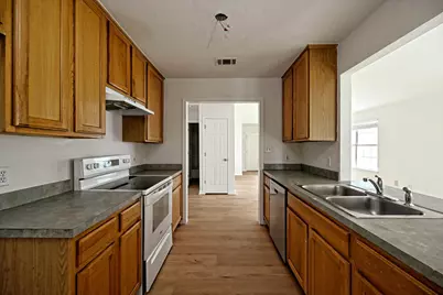 108 N Mockingbird Circle, Cedar Creek, TX 78612 - Photo 9