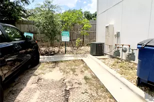 3007 E 12th St, Austin, TX 78702 - Photo 17