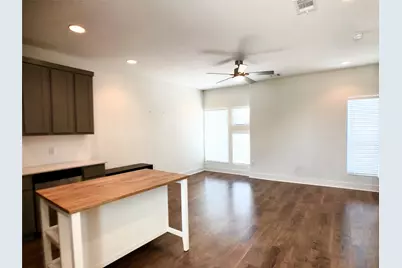 3007 E 12th Street #2, Austin, TX 78702 - Photo 7