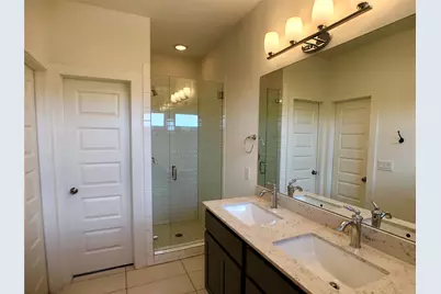 3007 E 12th Street #2, Austin, TX 78702 - Photo 11