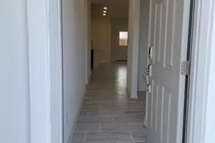 401 Stinchcomb Rd, Hutto, TX 78634 - Photo 9