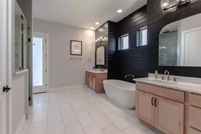 105 Taylor Creek Way, Liberty Hill, TX 78642 - Photo 23