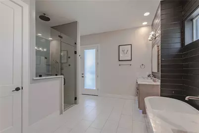 105 Taylor Creek Way, Liberty Hill, TX 78642 - Photo 25