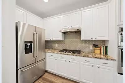 7016 Bending Oak Road, Austin, TX 78749 - Photo 9