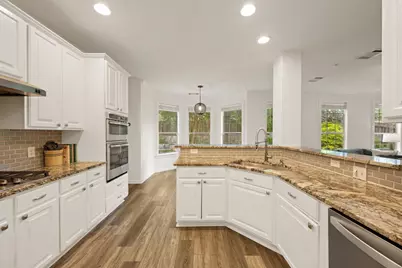7016 Bending Oak Road, Austin, TX 78749 - Photo 7