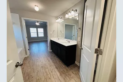 1406 Walden Pond Drive, Pflugerville, TX 78660 - Photo 7