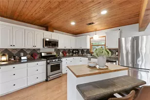 11103 Lakeside Dr, Jonestown, TX 78645 - Photo 13