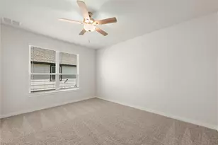 504 Sleep Hollow Dr, Jarrell, TX 76537 - Photo 19