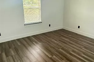 146 Buena Fortuna Rd, Elgin, TX 78621 - Photo 11