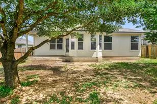 305 Dana Dr, Hutto, TX 78634 - Photo 13