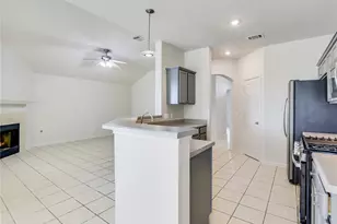 305 Dana Dr, Hutto, TX 78634 - Photo 5