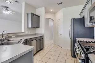 305 Dana Dr, Hutto, TX 78634 - Photo 3