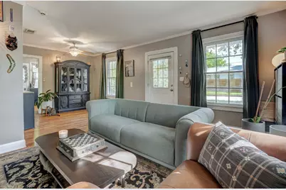 809 E 44th Street, Austin, TX 78751 - Photo 15