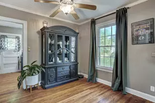 809 E 44th St, Austin, TX 78751 - Photo 17