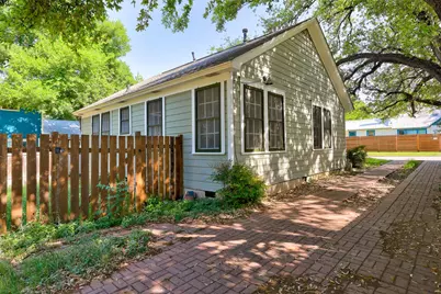 809 E 44th Street, Austin, TX 78751 - Photo 33
