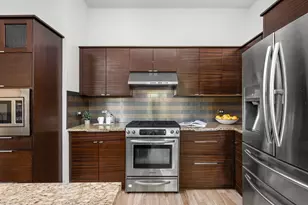 1907 W 30th St, Austin, TX 78703 - Photo 17