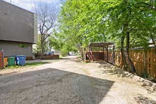 1907 W 30th St, Austin, TX 78703 - Photo 5