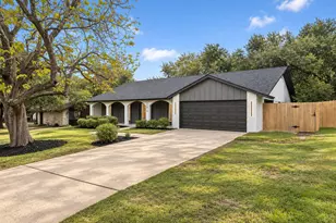 11819 Highland Oaks Trail, Austin, TX 78759 - Photo 25