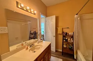 915 W 23rd St, Austin, TX 78705 - Photo 17