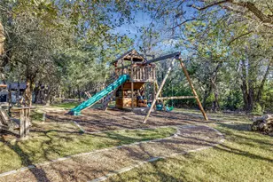 335 Beulah Ln, Dripping Springs, TX 78620 - Photo 35