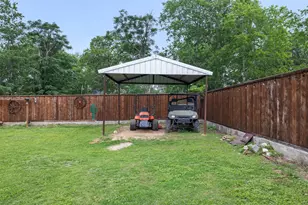 857 E Guadalupe St, La Grange, TX 78945 - Photo 21