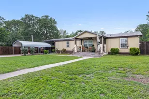 857 E Guadalupe St, La Grange, TX 78945 - Photo 1