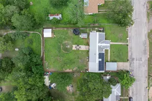 857 E Guadalupe St, La Grange, TX 78945 - Photo 29